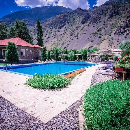 Chatcal Mountains Resort Burchmulla Extérieur photo