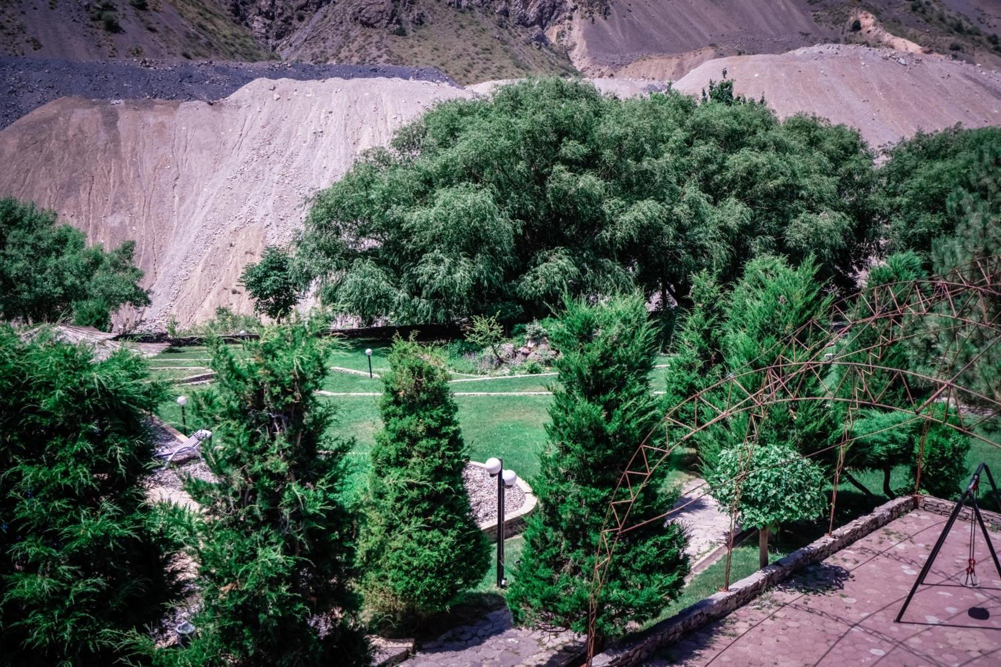 Chatcal Mountains Resort Burchmulla Extérieur photo