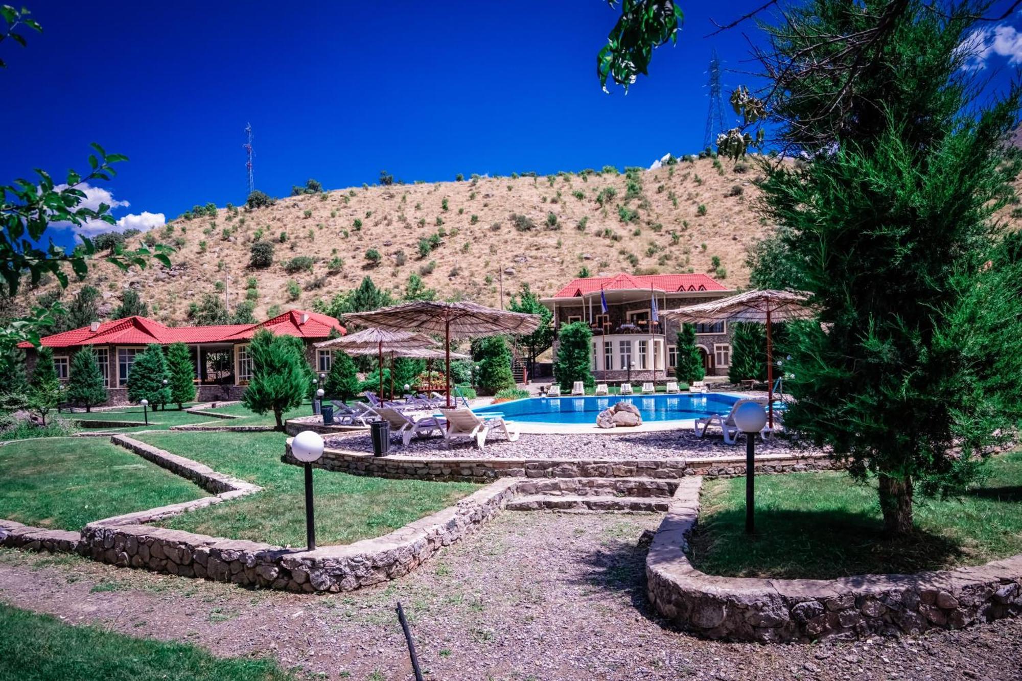 Chatcal Mountains Resort Burchmulla Extérieur photo