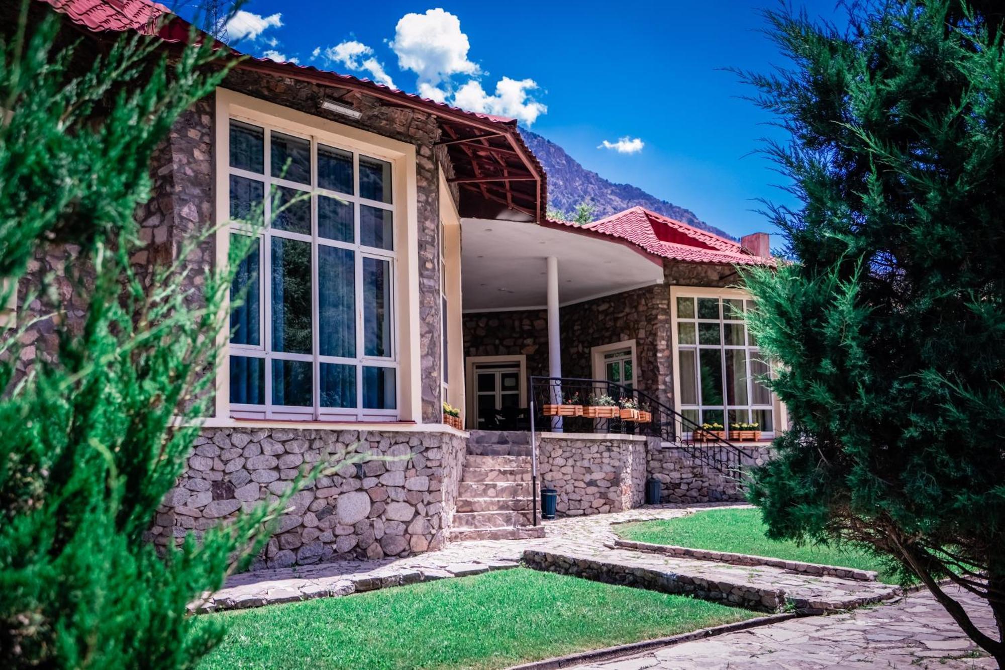 Chatcal Mountains Resort Burchmulla Extérieur photo